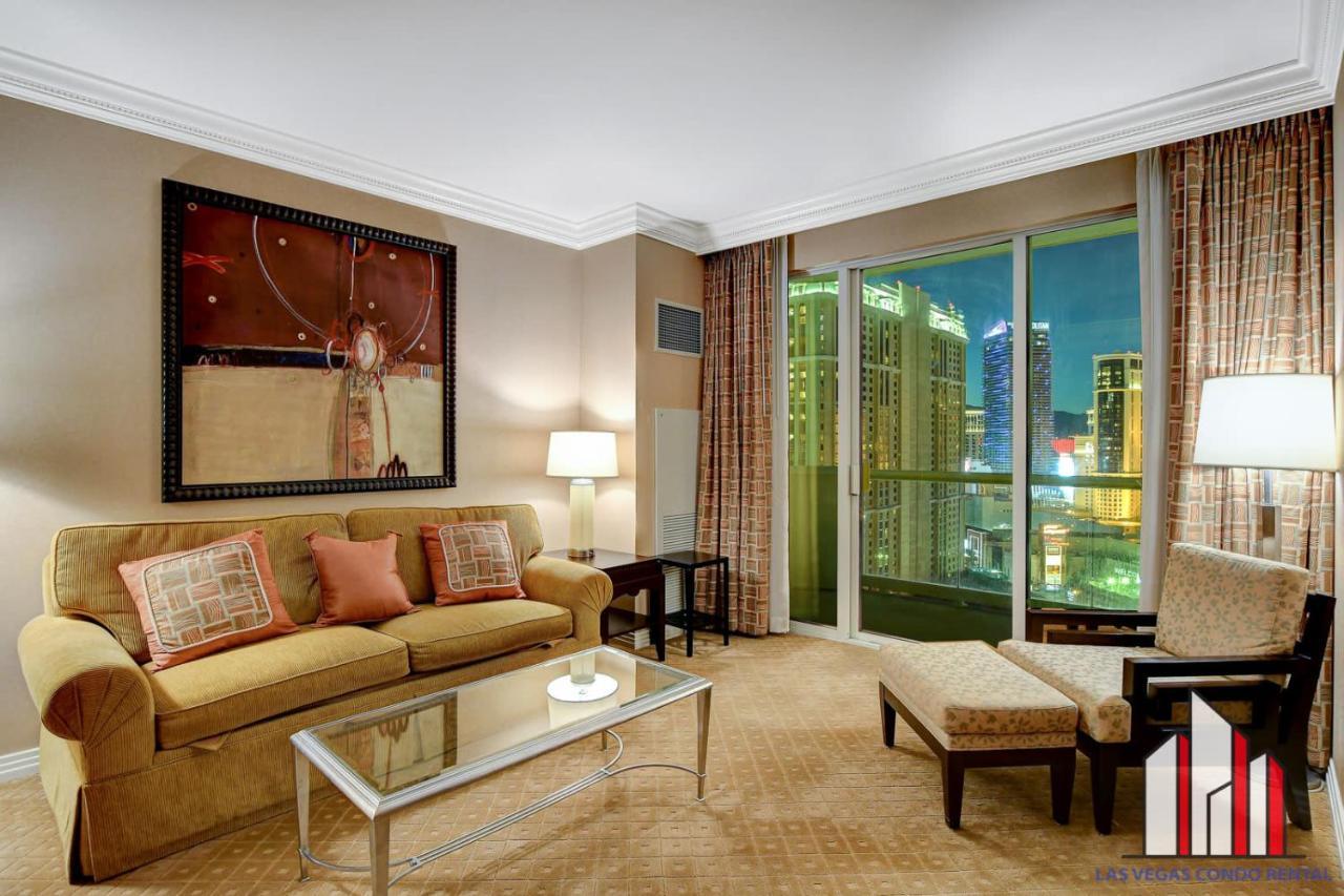 Mgm Signature-25-815 Strip View Balcony Ferienhaus *