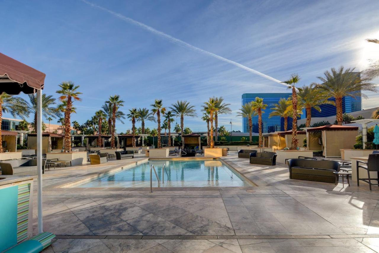 Mgm Signature-25-815 Strip View Balcony Сasa de vacaciones