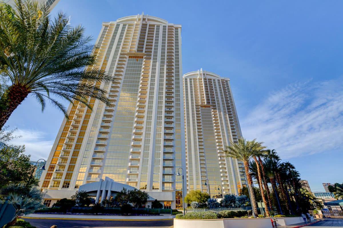 Mgm Signature-25-815 Strip View Balcony Сasa de vacaciones